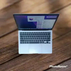 DiBeli setiap hari MacBook pro air  harga bagusan