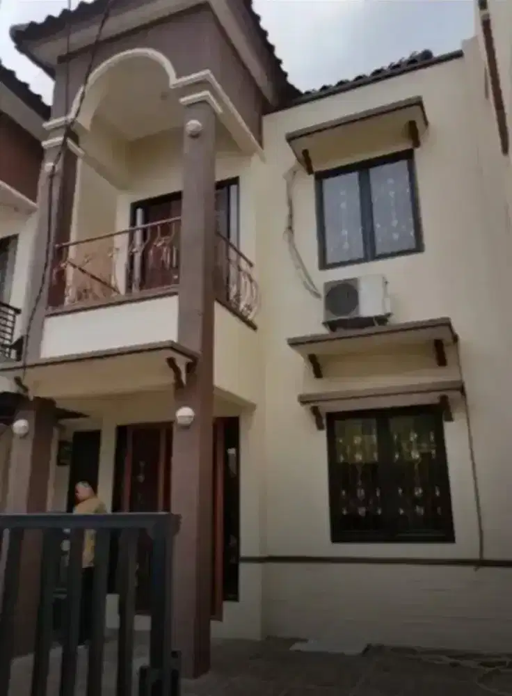 Rumah Keren di Komp Puri Bintara