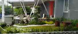 TUKANG RUMPUT GAJAH MINI DAN PEMBUATAN TAMAN