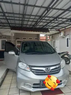 Honda freed 2014 low km pemakai