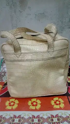 Jual tas jinjing bahan semi kulit buaya