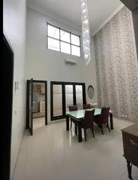 Jual rumah mewah central park A yani ketintang gayungan pagesangan