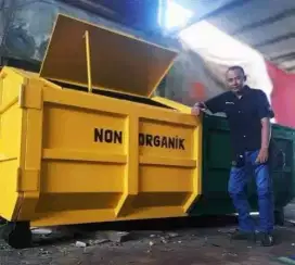 Kontainer sampah 6 m3