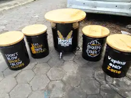 Set meja dan kursi tong lukis untuk lebaran