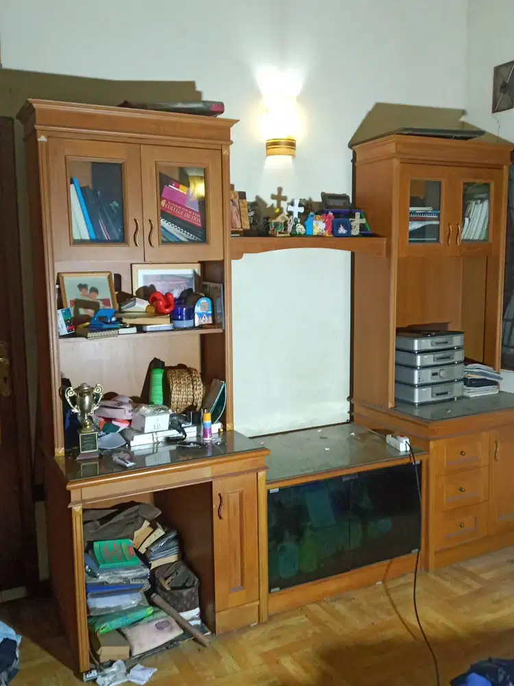 Dijual Lemari TV, Kondisi sangat Bagus dan Layak digunakan
