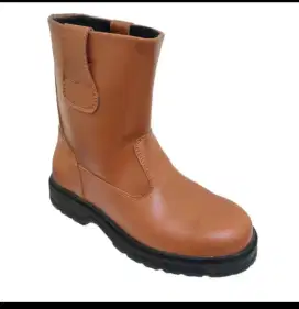 Ready sepatu safety boots ujung besi