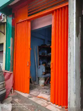 Roling door folding gatte