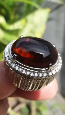 Jual Batu Cincin Natural Red Fire Oval Unik Bagus sekali