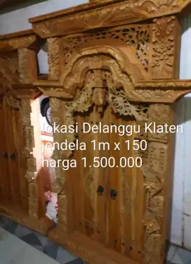 Jendela ukiran kayu jati