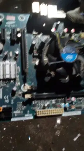 Terima mainboard komputer bekas