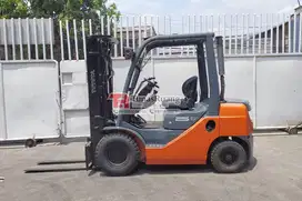 Toyota 8FD25 Series 8 Bekas Forklift Diesel