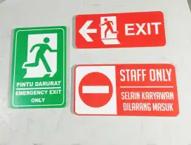 Cctv Staff only exit petunjuk sign toilet parkir