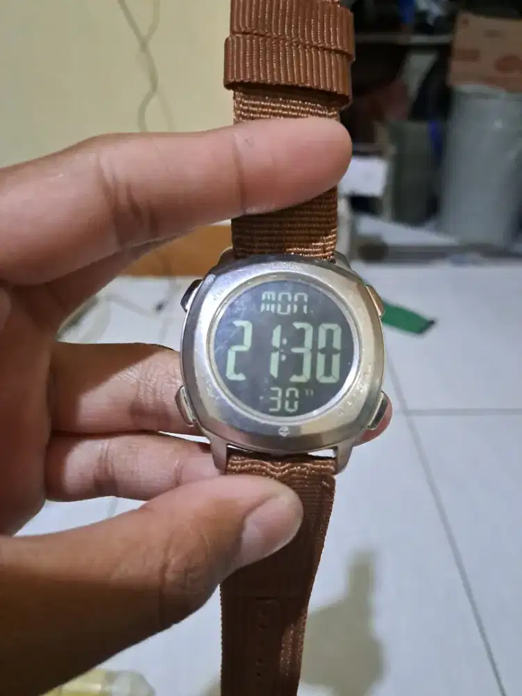 Jam tangan timberland original  jarang pakai jual cepat butuh uang BU