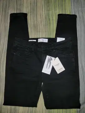 Celana jeans mango perempuan original wrn hitam