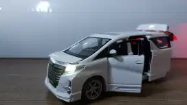 Diecast Miniatur Mobil Toyota Alphard Rowen 