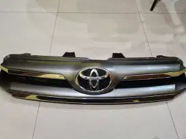 Gril toyota kijang innova reborn 2017