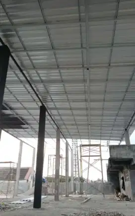 KANOPI BAJARINGAN ATAP GALVALUM DAN  ATAP GENTENG METAL PASIR