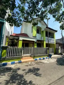 Turun Harga Rumah 2 Lantai Murah di Perumahan Sulfat Luas 134 m2