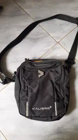 Di jual Tas selempang Kalibre