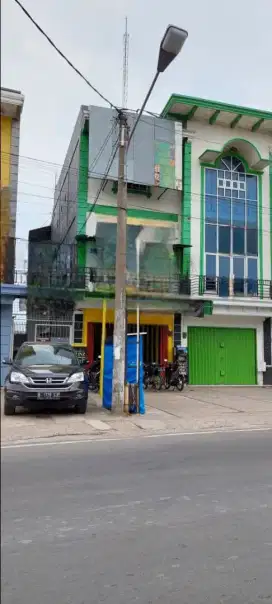Dijual bangunan komersial lokasi bagus di Sukmajaya Depok