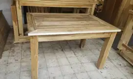 Meja makan 120cm