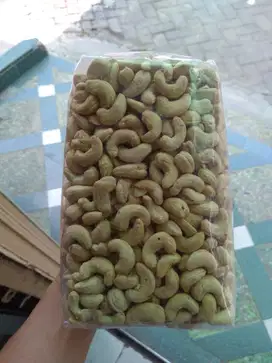 Kacang Mede Mentah 1KG