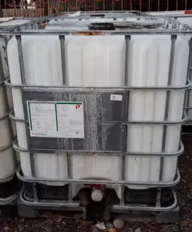 BAK PENAMPUNGAN AIR - SOLAR - OLI - BENSIN KAPASITAS 1000 LT