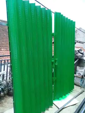 Folding gate rolling door galvalum