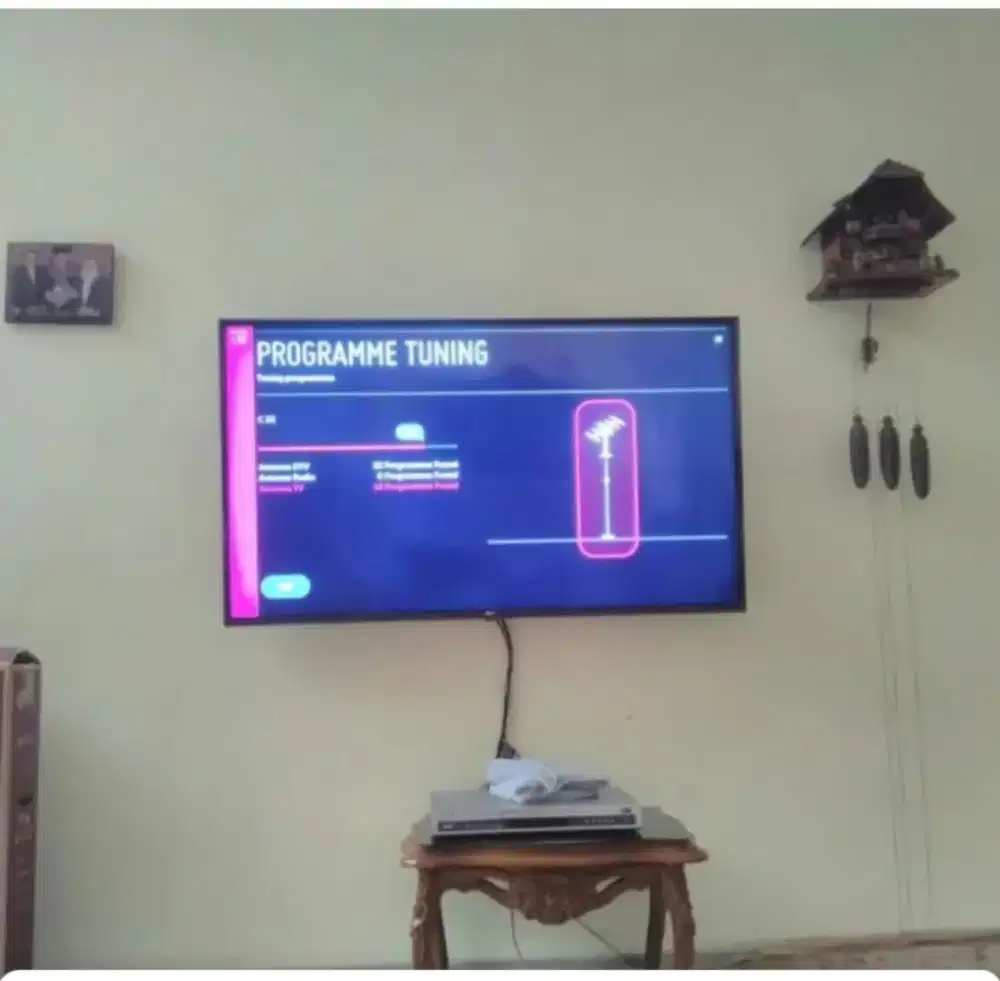 Pasangin breket tv