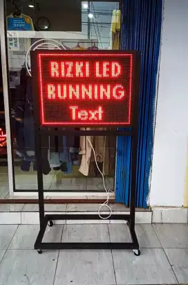 Runningtext 64cm x 48 cm
Setting via android