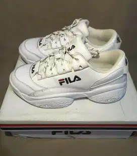 Jual Sepatu FILA Provenance Original size 39