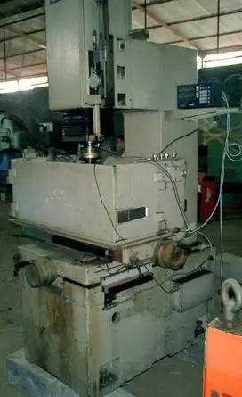 ELECTRIC DISCHARGE MACHINE (Wire Cut EDM) MITSUBISHI DIAX DK280