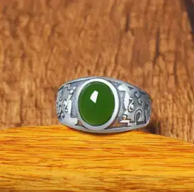 Cincin Vintage Klasik Bertatahkan Hetian Giok Ukuran dapat disesuaikan