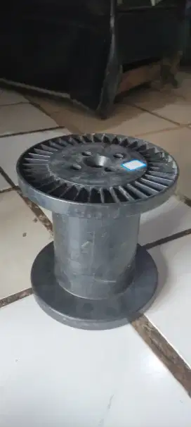 TEMPAT GULUNGAN KABEL (ADA 12 BIJI)