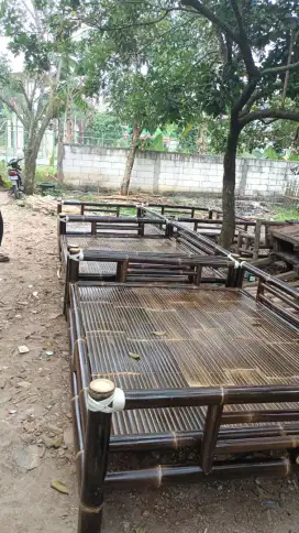 Kursi dan bale bambu / Gazebo