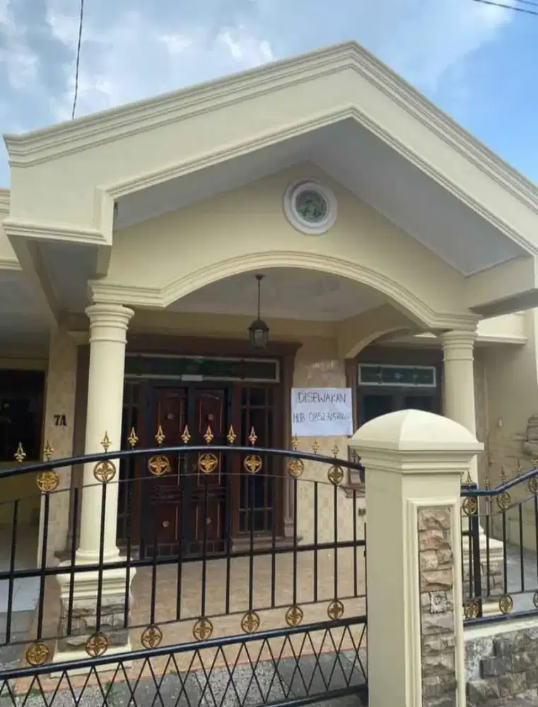 Disewakan rumah pertahun
