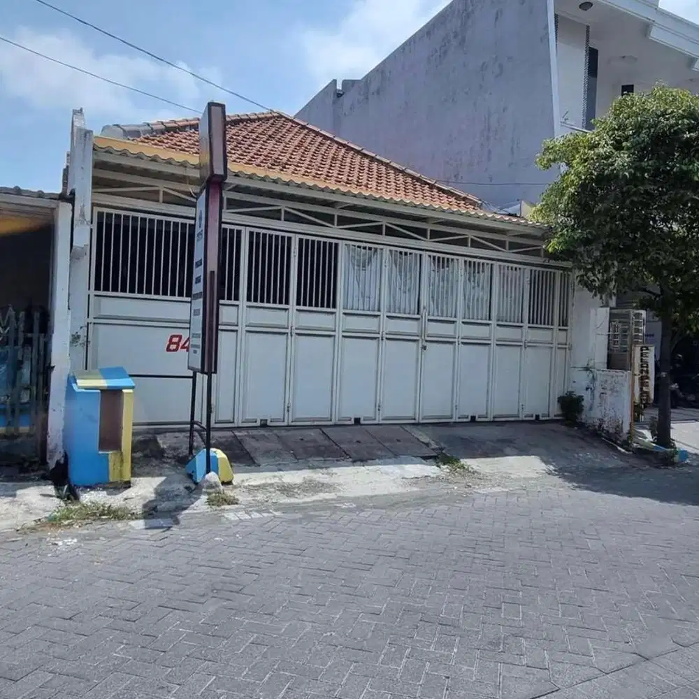 Disewakan / dinkontrakkan rumah usaha semi ruko karang empat kenjeran