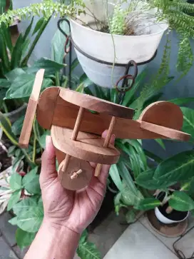 Pesawat Kayu Vintage Antik