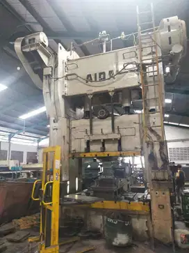 Dijual mesin pound 300 ton merk AIDA