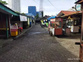 Menyewakan Lapak (Bulanan) di Foodcourt Kantin Samping MNC