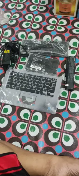 Jual keyboard,baterry dan adaptor laptop