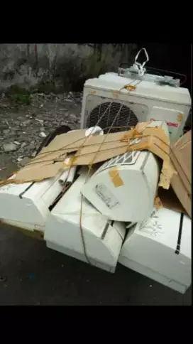 Menerima elktronik rusak/botot.