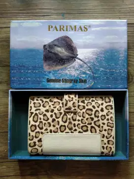 Dompet kulit ikan Pari