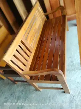 Kursi jati panjang