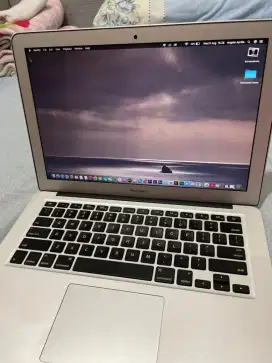 Dijual Laptop Macbook air 13 inch