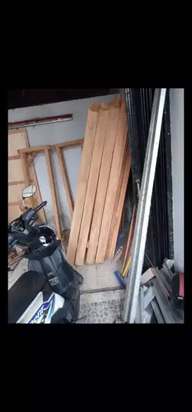 Kusen kayu jati