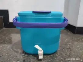 Tupperware Dispenser Baru