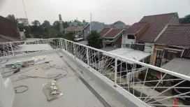 Reling tangga dan balkon model abstrak