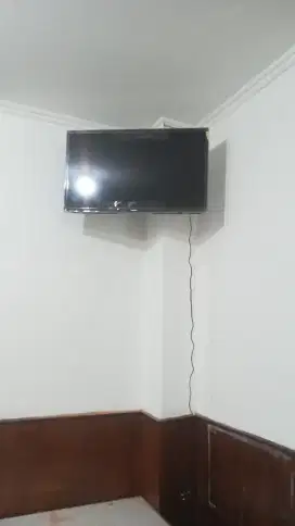 Breket TV led 19-43 inci + pasang