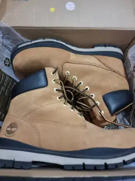 Sepatu  booth Pria (Timberland)